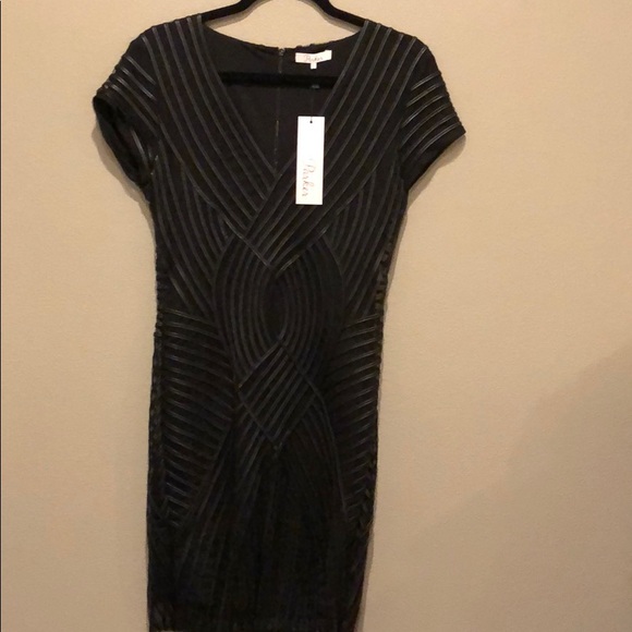 Parker Fabiana Cap Sleeve Fitted Dress - Picture 4 of 6